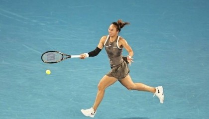 “Ace女王”当之无愧！郑钦文澳网首轮Aces全记录