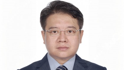 订单狂飙，概念股飞涨！人形机器人真要爆发？闫维新：规模落地任重道远