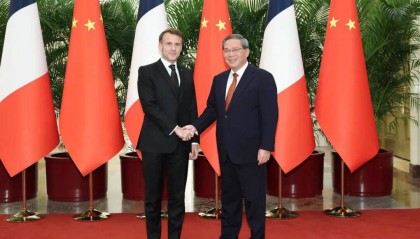 李强会见法国总统马克龙