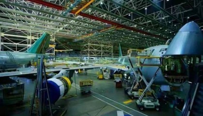 “断供美军”突响！美国人摊上大事了？中方突然抓到“内鬼”！