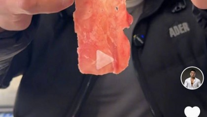 网红带货原切牛肉卷疑合成肉，涉事厂家：疑假冒产品，已报警