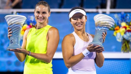 郭涵煜夺得首个WTA1000赛女双亚军，刷新个人最佳战绩