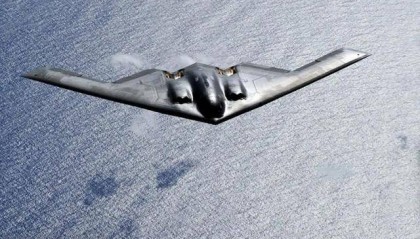 歼36更多细节传来，内置弹仓超过美国B21，刷新隐身战机的新标准