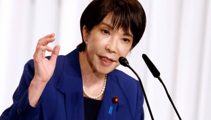 日方死缠烂打，强烈要求安排中日会晤，中方回应5个字，高市早苗自讨苦吃！