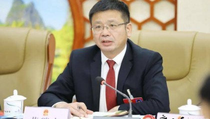 黄瑞吉，严重损害党的形象、都安的形象