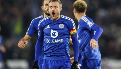 英超-瓦尔迪闪击创造历史 范尼首秀开门红莱斯特城3-1