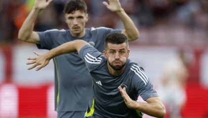 成都蓉城与亚泰的巅峰对决：争冠路上的紧张时刻