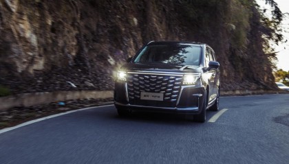 获NESTA六维电安全验证，江淮瑞风RF8演绎满格“安全感”