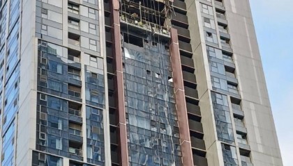 爆燃中，深圳高层豪宅里坠楼女子：来自湖北，年仅38岁