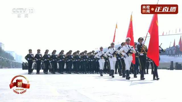 不装了!一口气看完九三大阅兵武器装备!谁说我们一个也不认识?