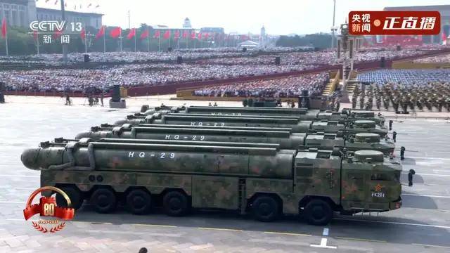 不装了!一口气看完九三大阅兵武器装备!谁说我们一个也不认识?