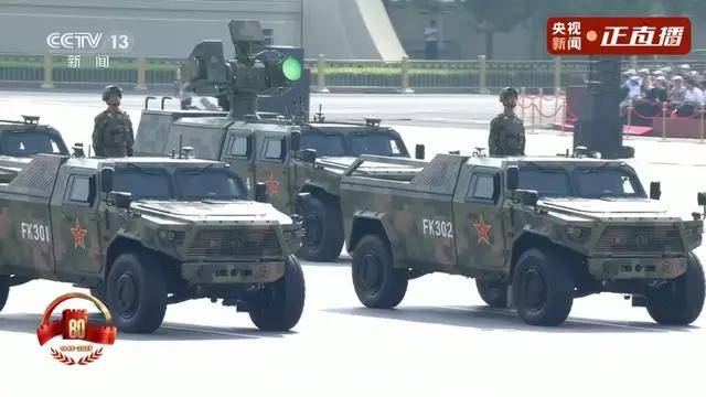 不装了!一口气看完九三大阅兵武器装备!谁说我们一个也不认识?