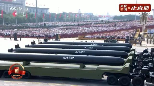 不装了!一口气看完九三大阅兵武器装备!谁说我们一个也不认识?