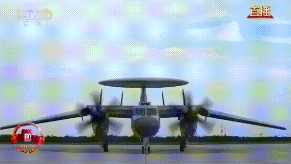 不装了!一口气看完九三大阅兵武器装备!谁说我们一个也不认识?