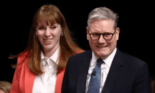 金正恩女儿首登国际舞台,引爆接班传闻!英国首相被架空,工党内斗成全武行…