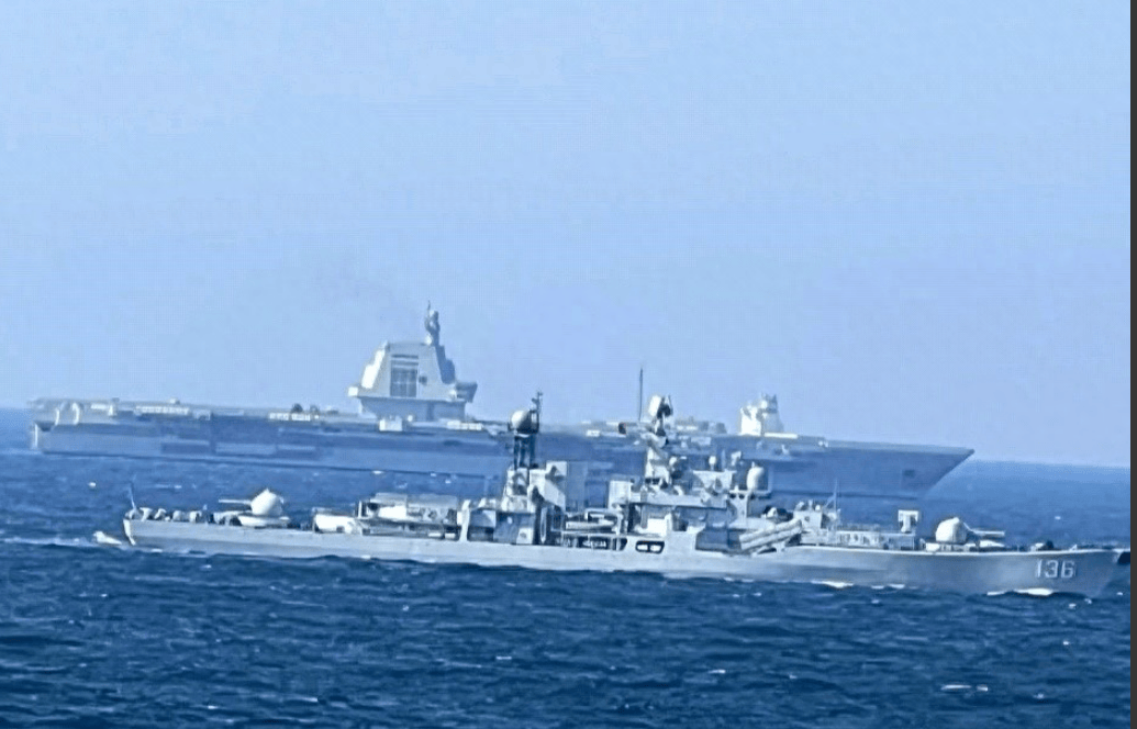 现代级巨舰打头阵,福建舰穿越台岛海峡!日本军机紧急起飞