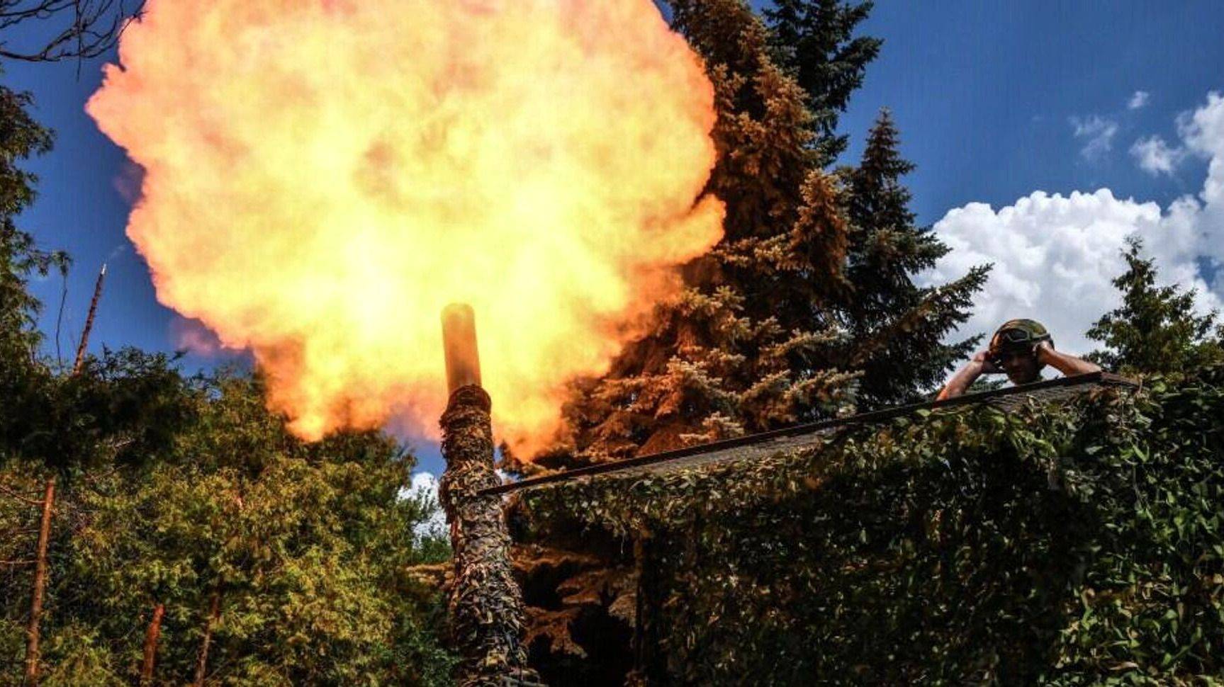 乌军在俄军没及时反应的情况下,再次突击库尔斯克,打得非常惨烈