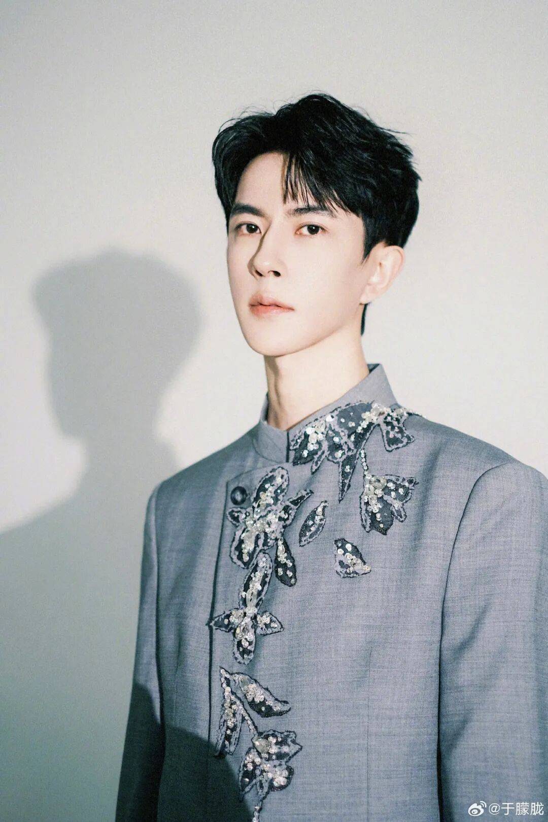 刚刚!警方通报于朦胧坠楼身亡事件