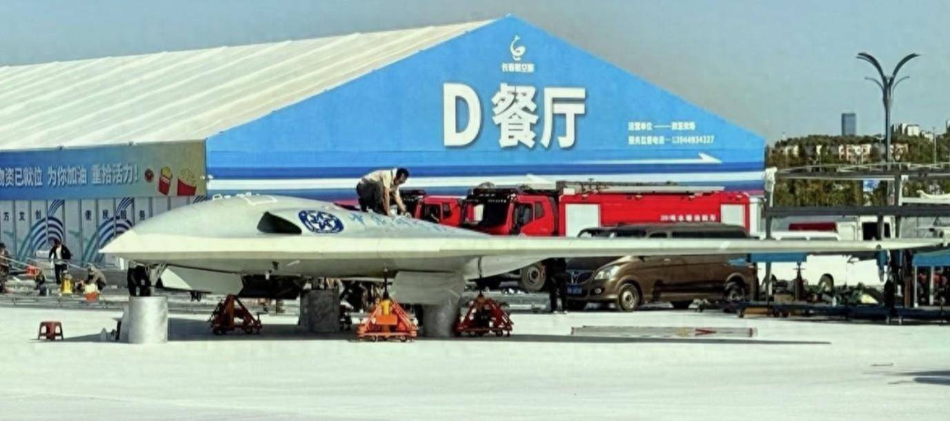 轰20是个障眼法,它绝不是中国版的B-21?或实现无人隐身战略打击