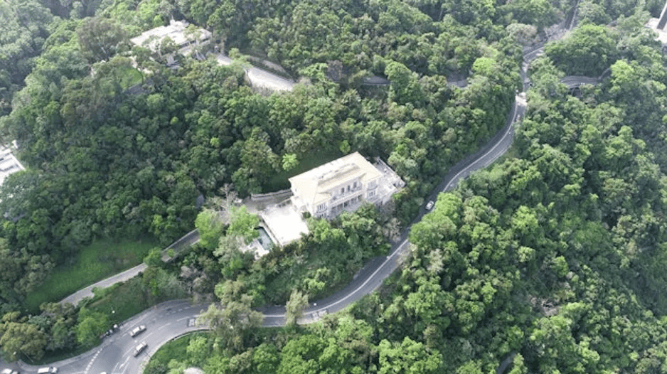 香港顶级豪宅“山顶道1号”发生命案,31岁菲佣在房内自尽;金庸夫妇曾居住11年,市价超5.6亿港元或成香港最贵凶宅