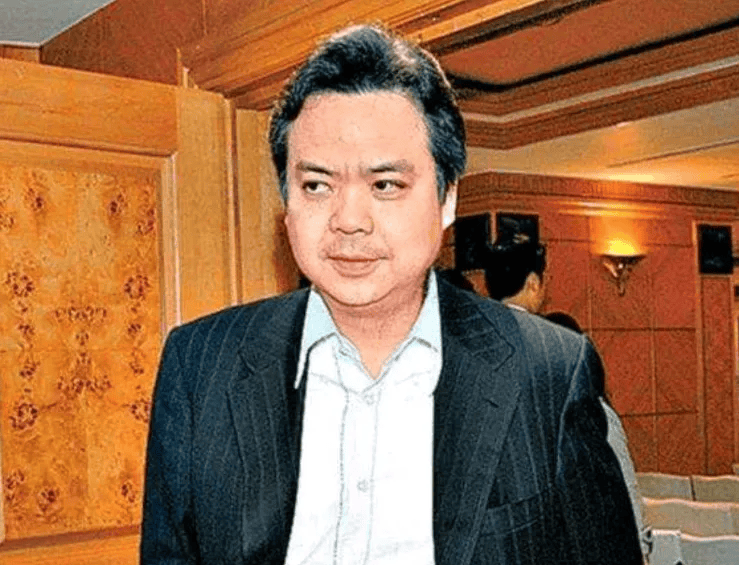 香港顶级豪宅“山顶道1号”发生命案,31岁菲佣在房内自尽;金庸夫妇曾居住11年,市价超5.6亿港元或成香港最贵凶宅