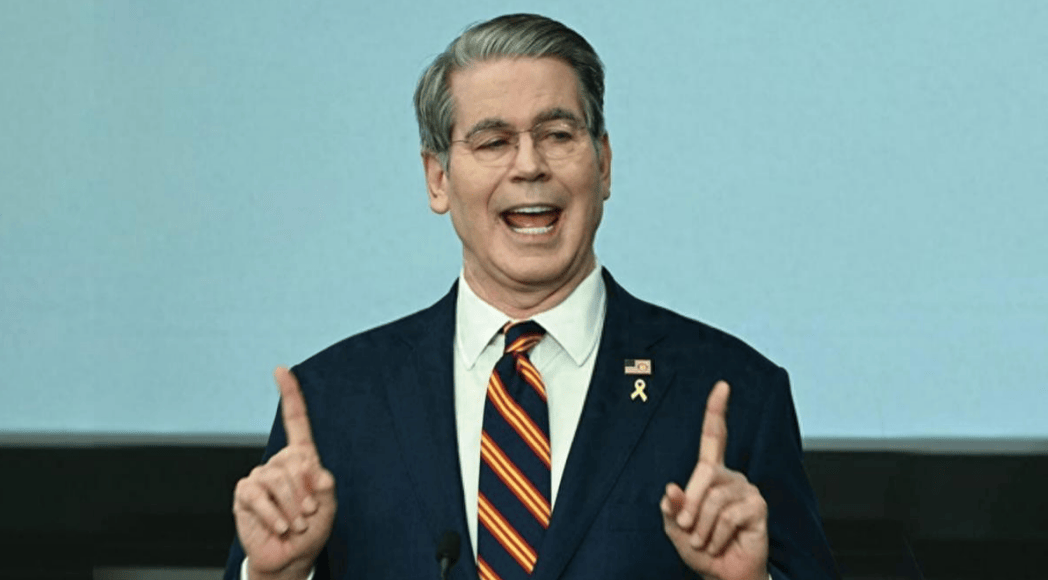 西方33国抱团取暖,希望中国收回成命,不料中方迅速打响第二波反制!