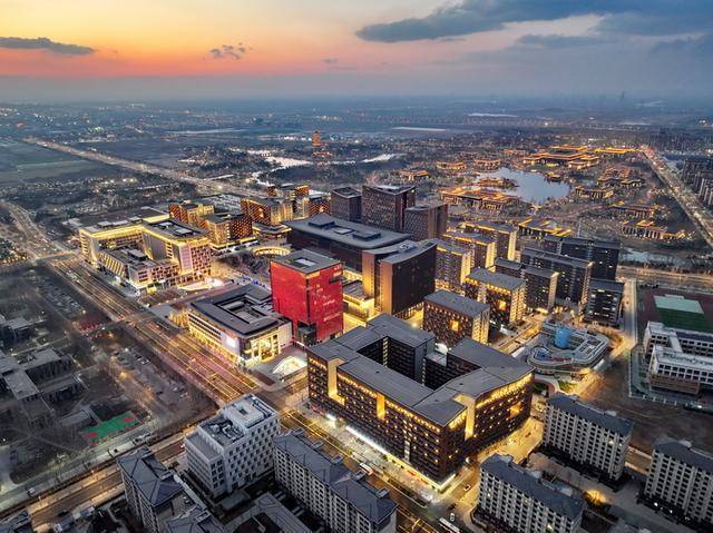 确保基本实现社会主义现代化取得决定性进展——写在党的二十届四中全会召开之际