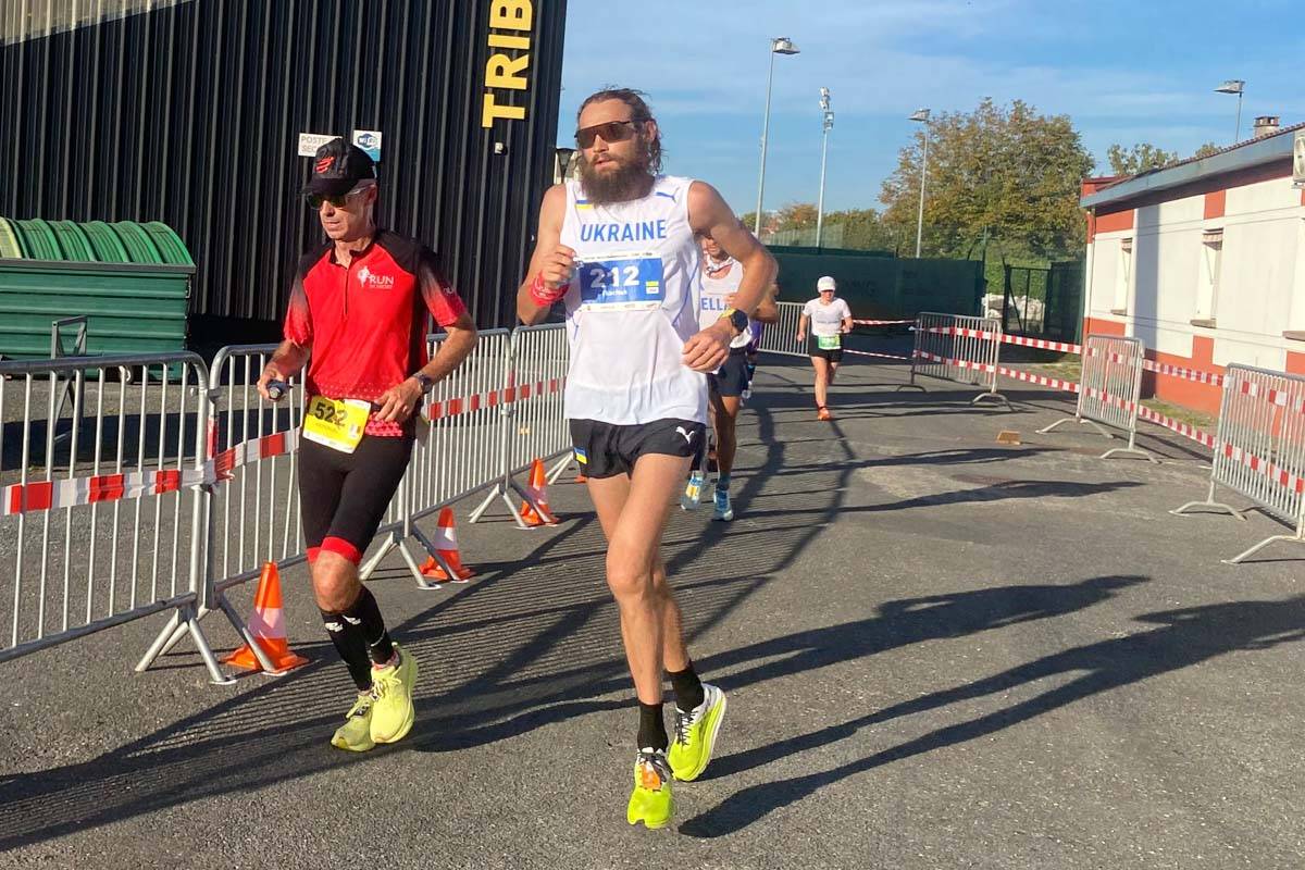 24小时狂奔278.622公里! 46岁女将打破女子24小时超马世界纪录