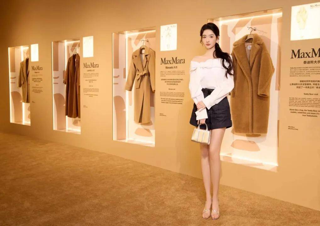 贾玲李现请假视频受热议,宁艺卓封面风格突破,顶尖设计师履新引关注