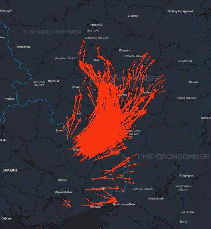 炸榛树导弹,炸莫斯科,炸俄军上校,乌克兰豁出去,不怕被核打击