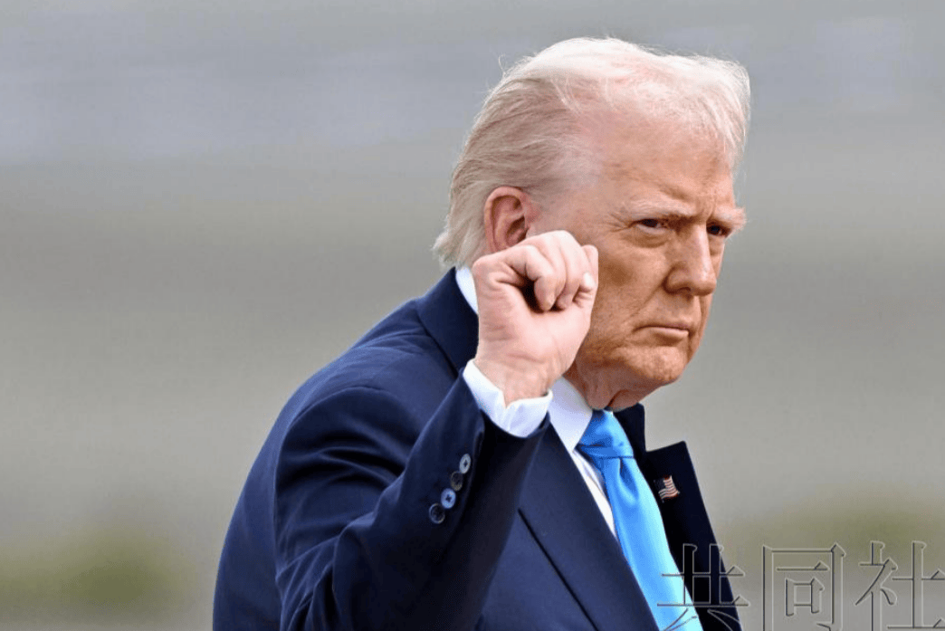 高市早苗“魅力外交”失败,特朗普重拳再出击,对日本加税提高至50%