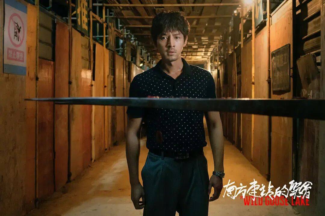 新片《三滴血》票房口碑均失利，电视巨星胡歌的电影大男主之路为何不太顺？
