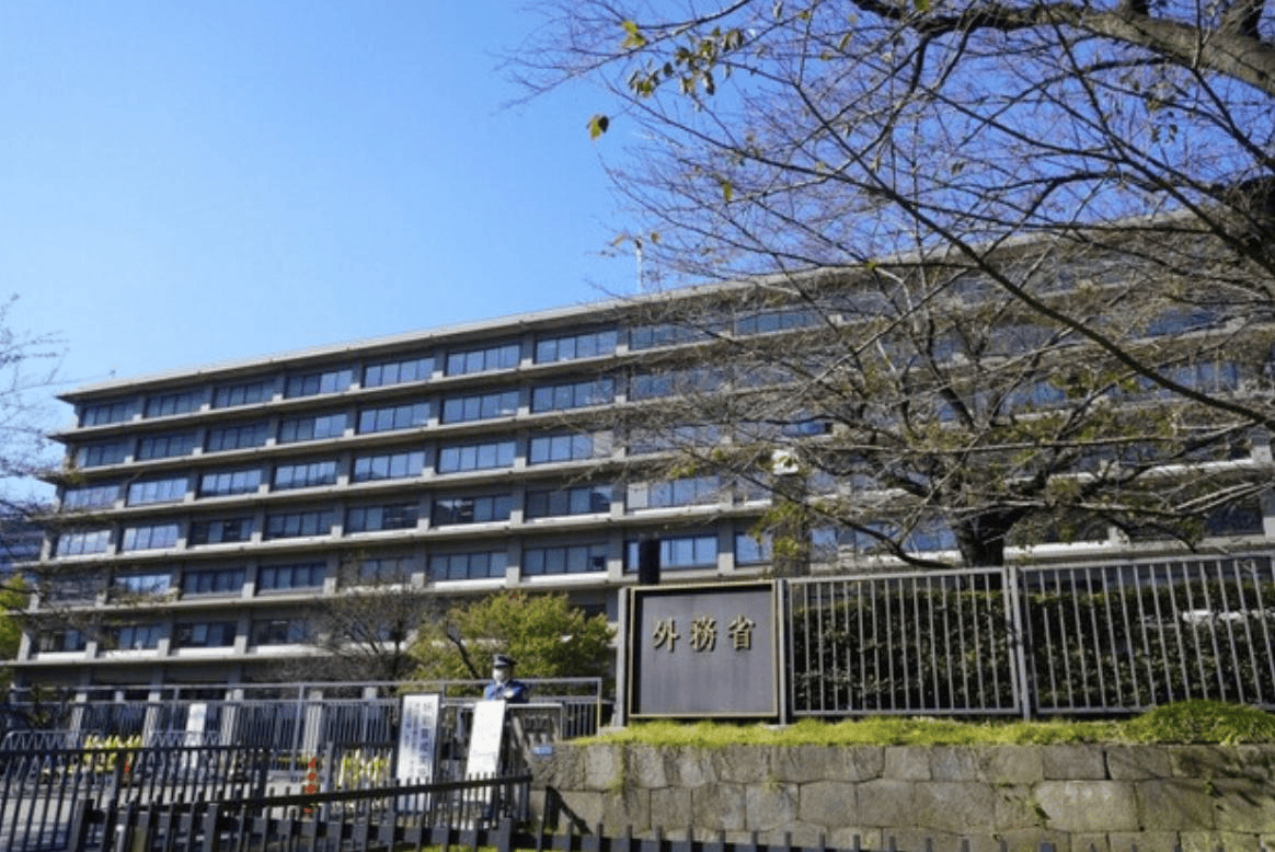 中方动怒后，日本再也不敢再拖延，过去4个月，才起诉闯馆男子