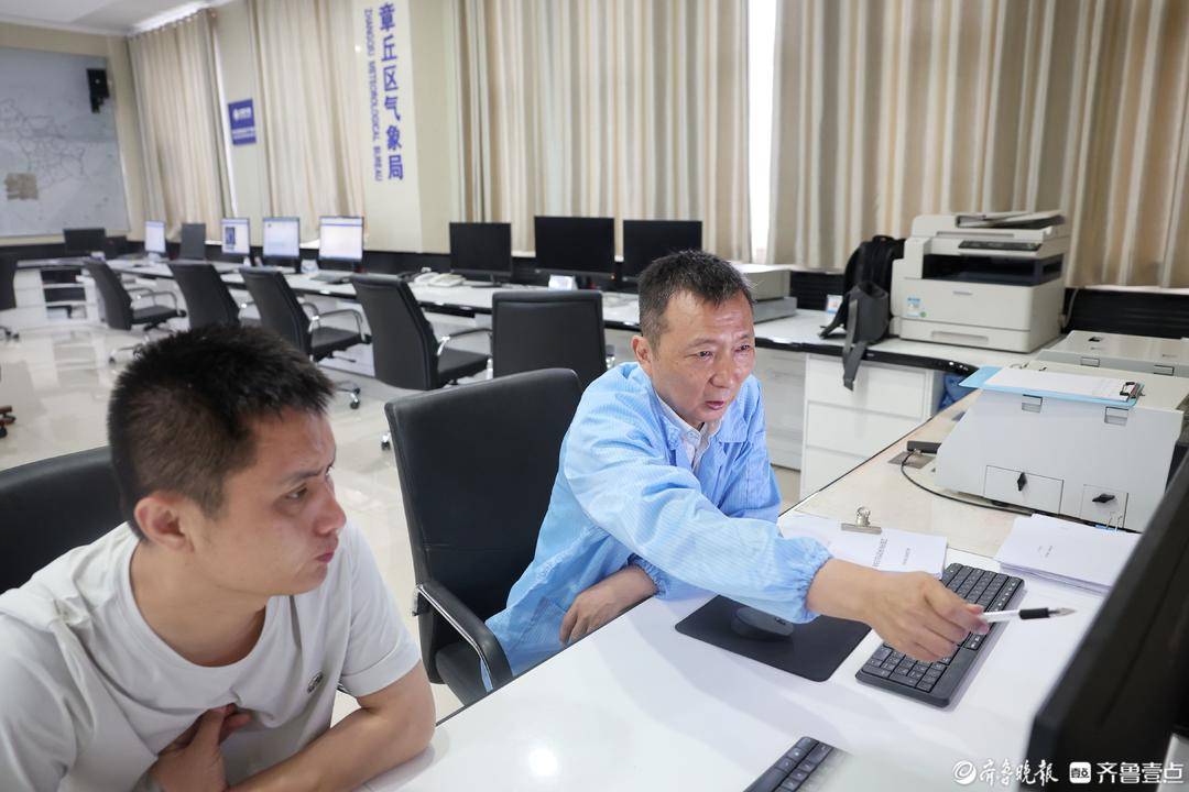 拾光|几十年如一日，他准点放气球高空测天气